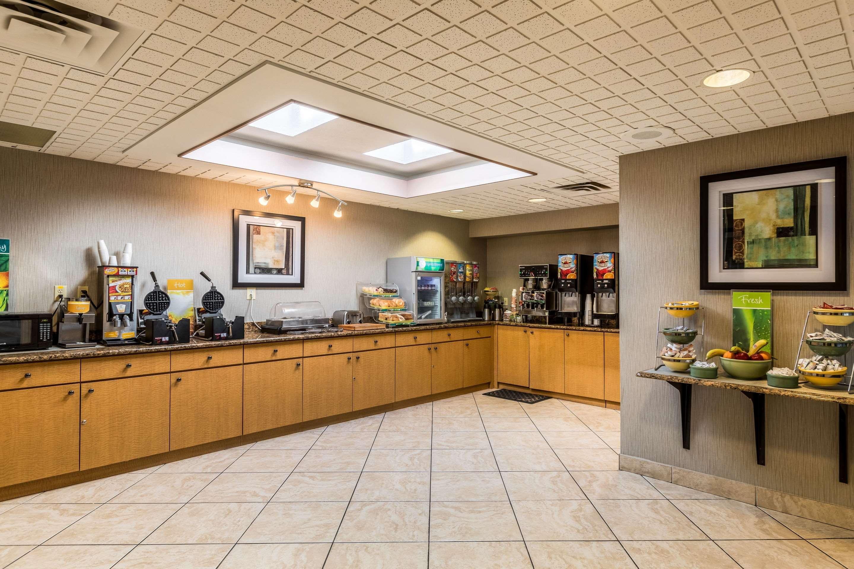 Quality Inn University Lansing Dış mekan fotoğraf