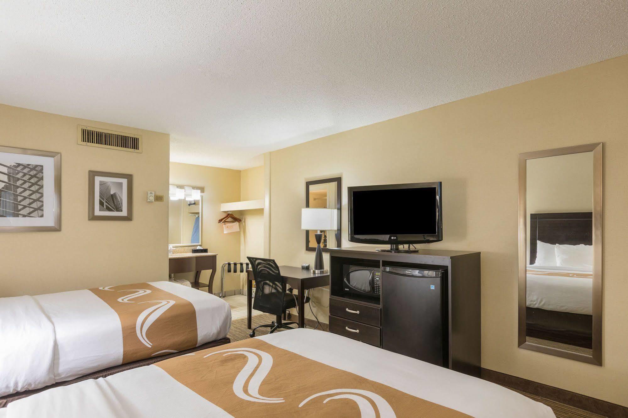 Quality Inn University Lansing Dış mekan fotoğraf